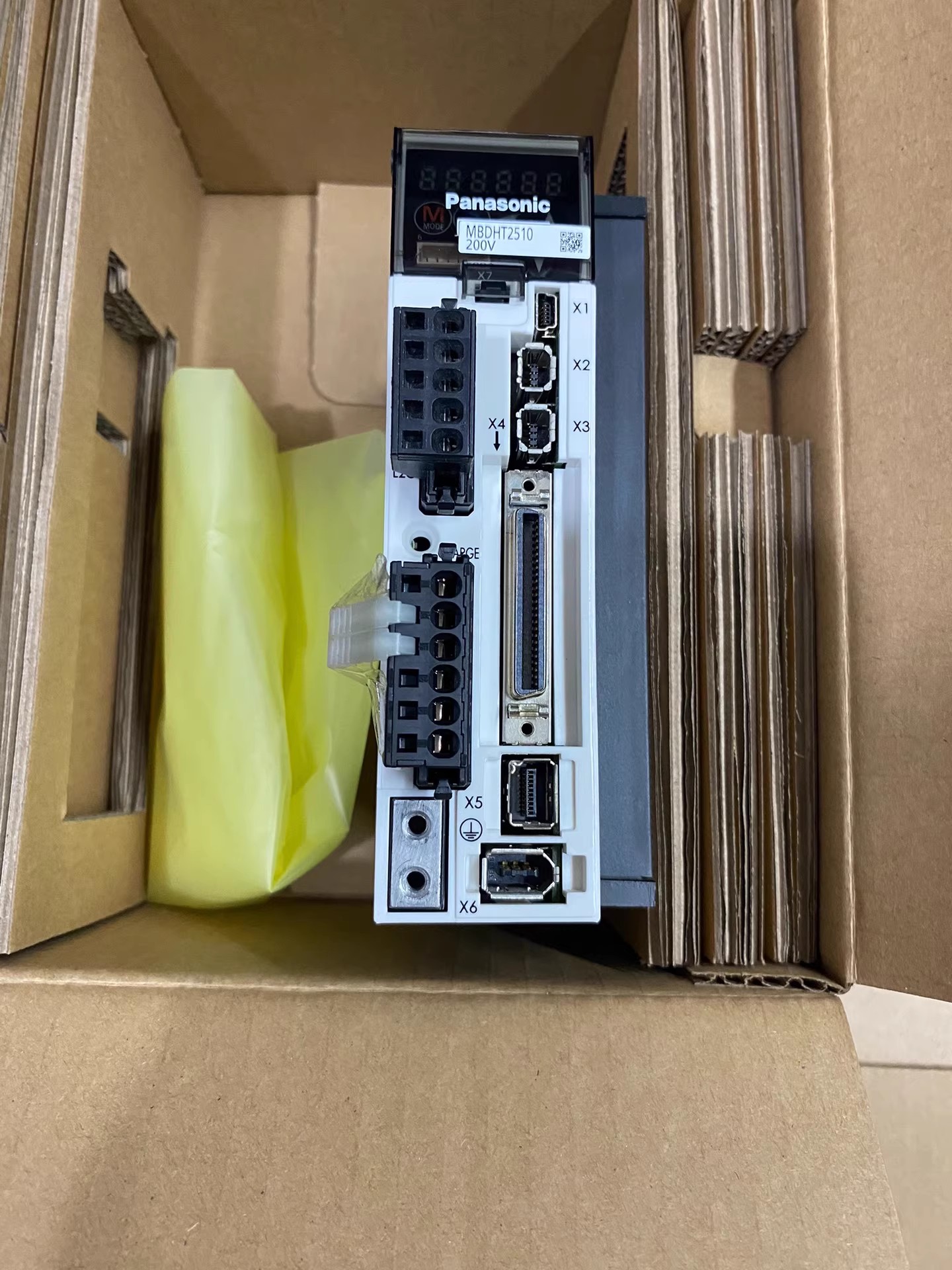 Panasonic MBDHT2510 Servo Motor Brand New and Genuine inverter test OK Fast Shipping