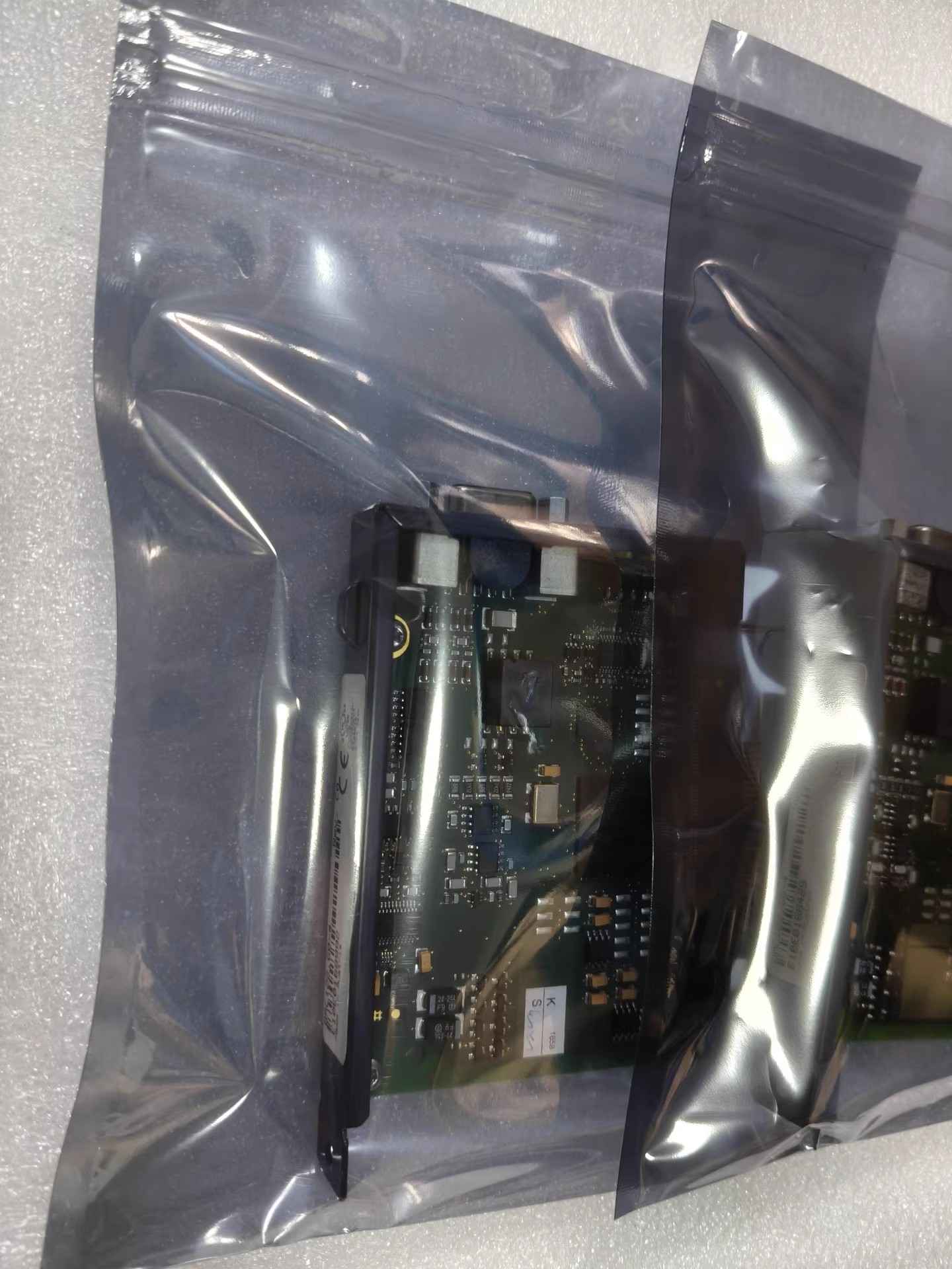 8AC122.60-4 Servo drive B&R Brand New and Genuine inverter test OK Fast Shipping