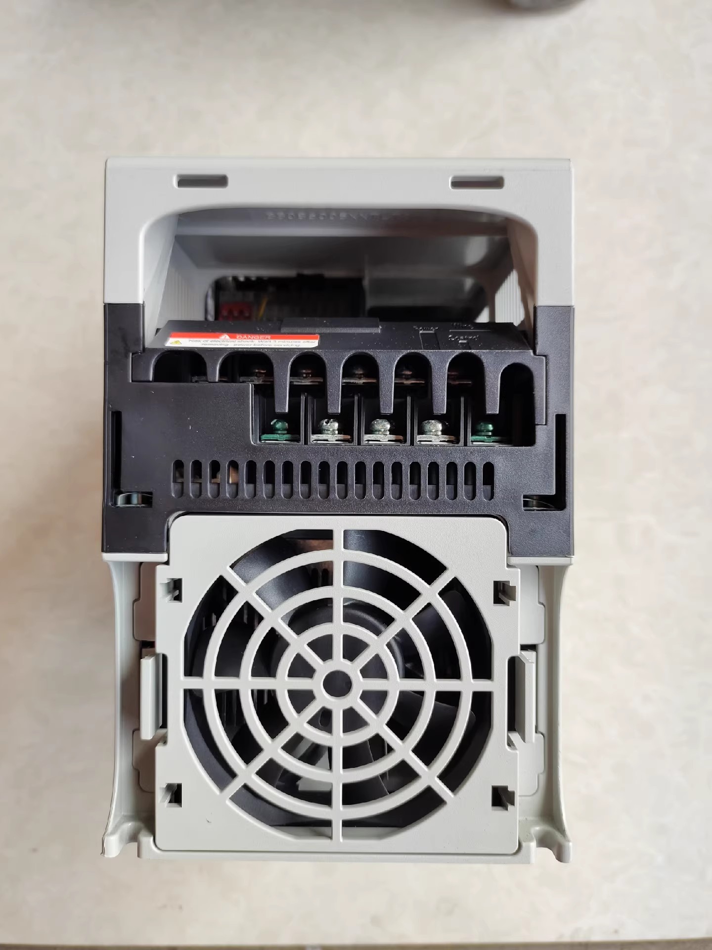 25B-D024N104 Allen-Bradley SFrequency Converter Brand New and Genuine inverter test OK Fast Shipping