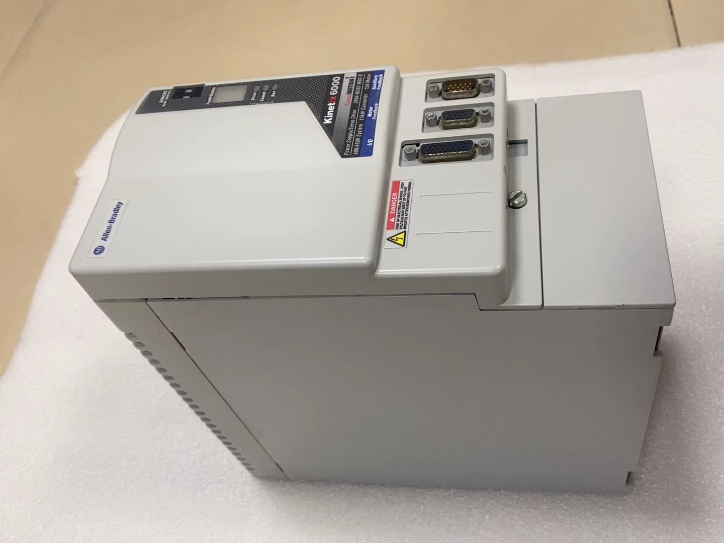 2094-BC02-M02-S Allen-Bradley SFrequency Converter Brand New and Genuine inverter test OK Fast Shipping