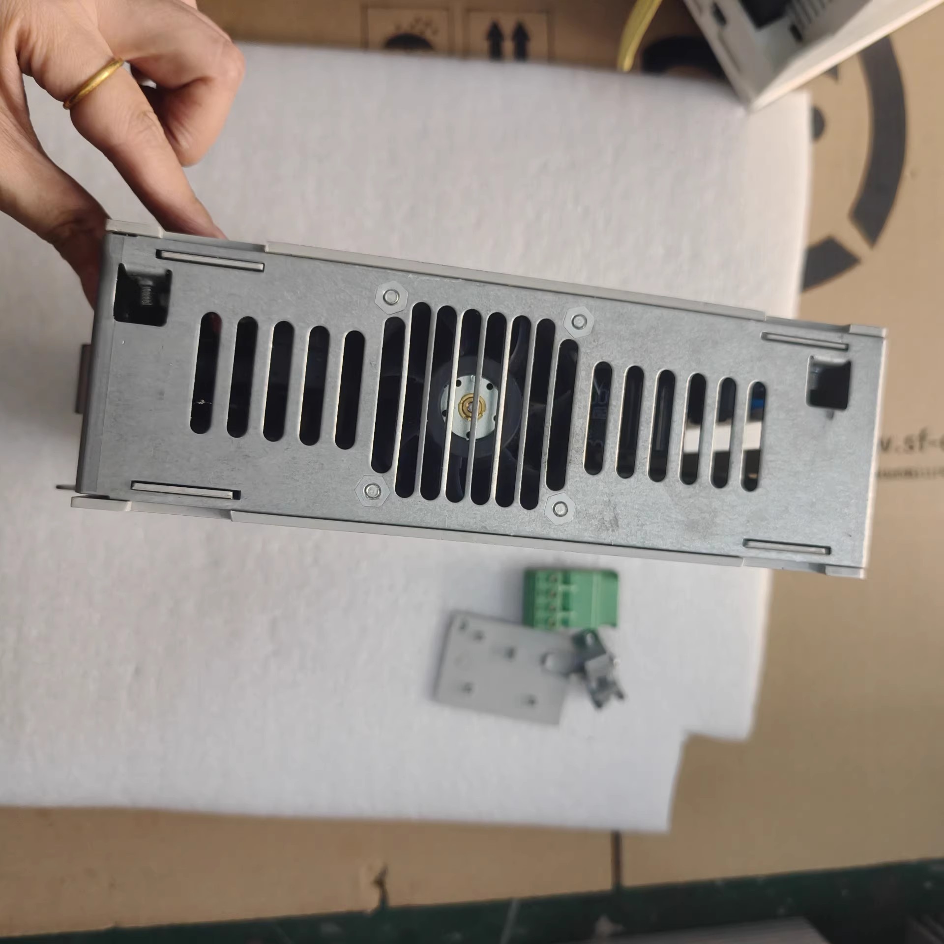 2094-BM02-M Allen-Bradley SFrequency Converter Brand New and Genuine inverter test OK Fast Shipping