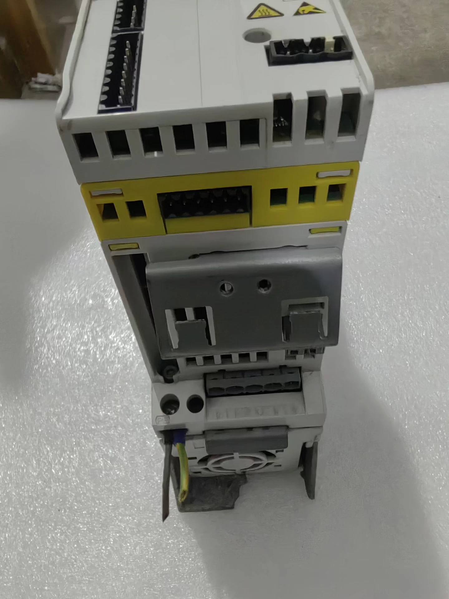 E84AVSCE2224SB0 Frequency converter module Brand New and Genuine inverter test OK Fast Shipping