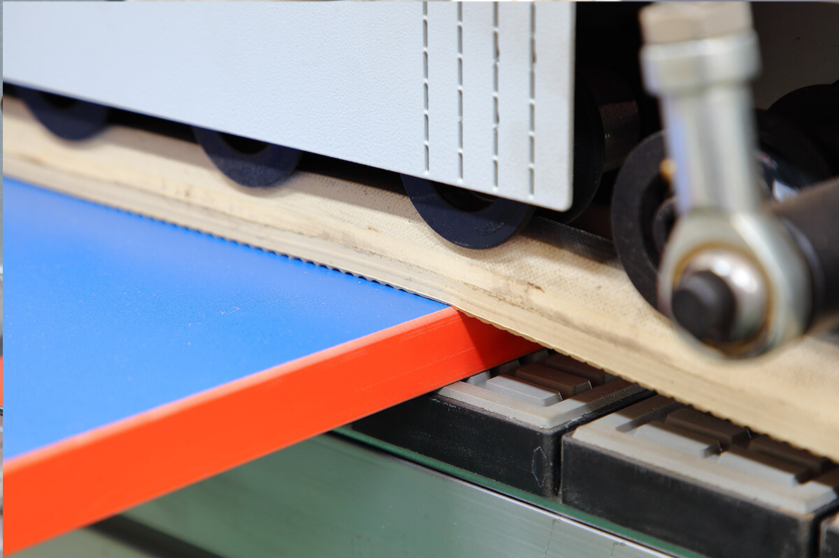 What is edge banding machine and What functions does it generally include?