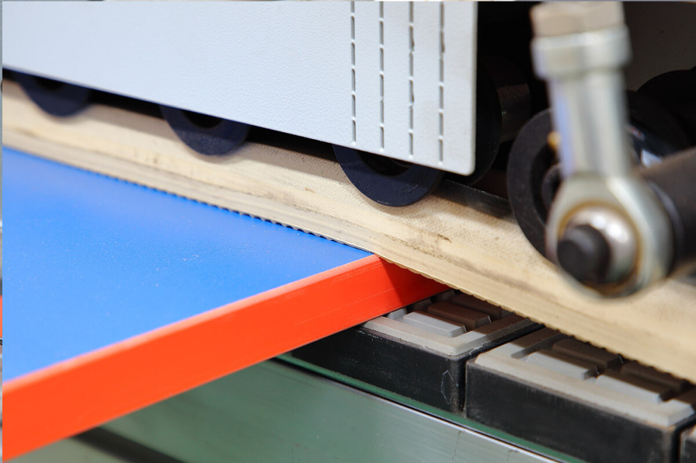 What is edge banding machine and What functions does it generally include?