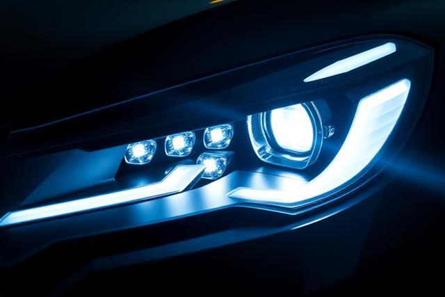 What are the types of car lights?