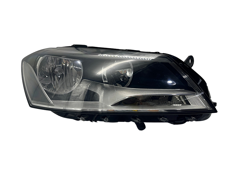 VOLKSWAGEN PASSATB6 2011-2014 R.H.S HEADLIGHT ASSEMBLY