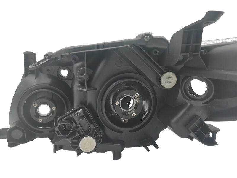 TOYOTA COROLLA E150 2007-2010 HALOGENR.H.S HEADLIGHT ASSEMBLY