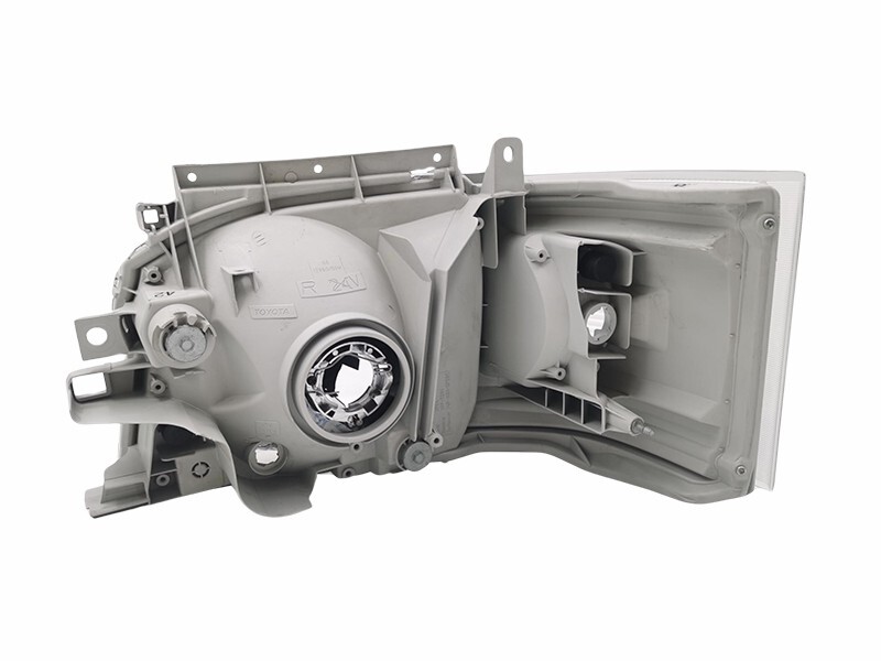 TOYOTA HIACE REGIUS ACE200 SERIES 2005-2014 R.H.S HEADLIGHT ASSEMBLY
