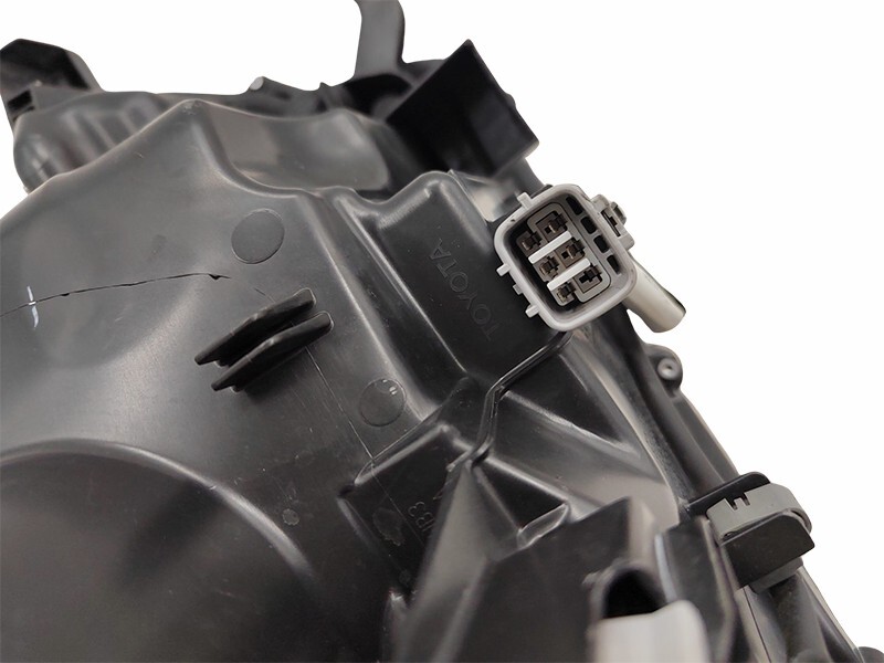 TOYOTA KLUGER 2017-2019 HALOGEN L.H.S HEADLIGHT ASSEMBLY