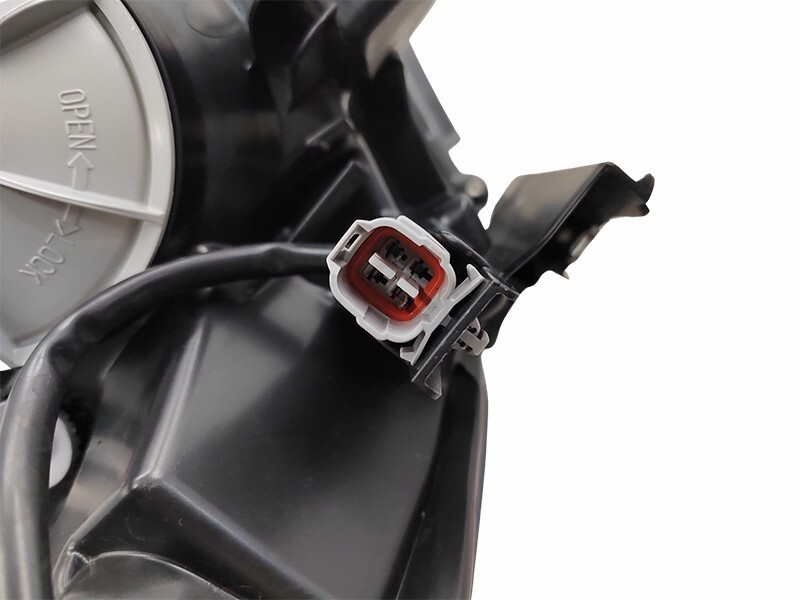 TOYOTA KLUGER 2017-2019 HALOGEN L.H.S HEADLIGHT ASSEMBLY