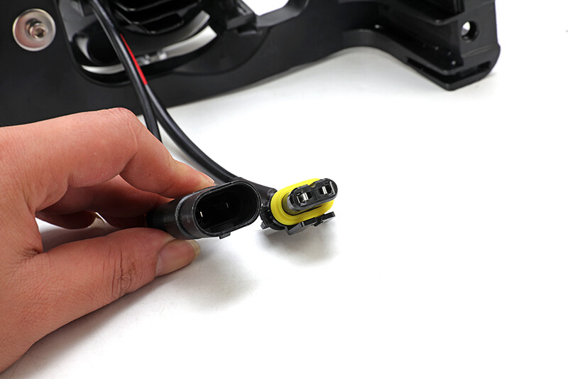 05-07 F250 F350 with angel eyes and steering function