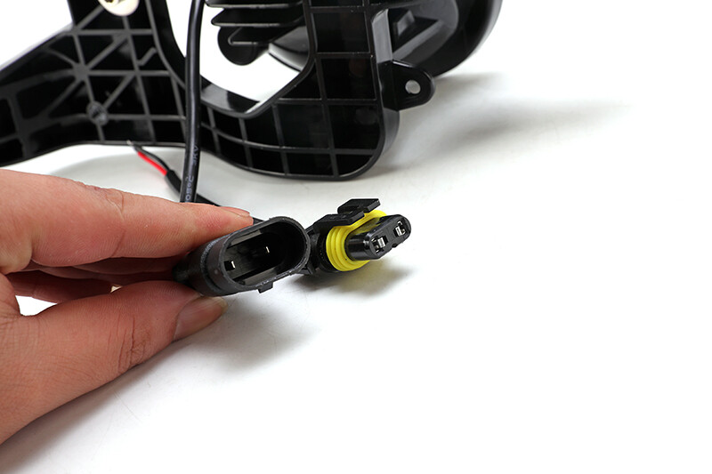 08-10 F250 F350 F450 with angel eyes and steering function