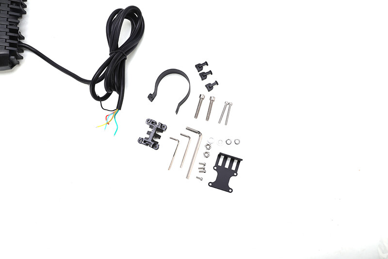 Bar light (prismatic) high-mounted brake light, suitable for all kinds of pickup trucks