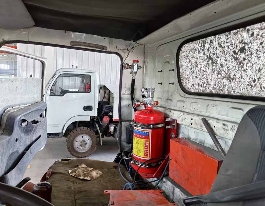 车辆7 Explosion-Proof Trackless Rubber-Tired Vehicle Automatic Fire Suppression System: New Mechanical + Water-Based Fine Spray Fire Suppression Technology for Underground Coal Mine Vehicles