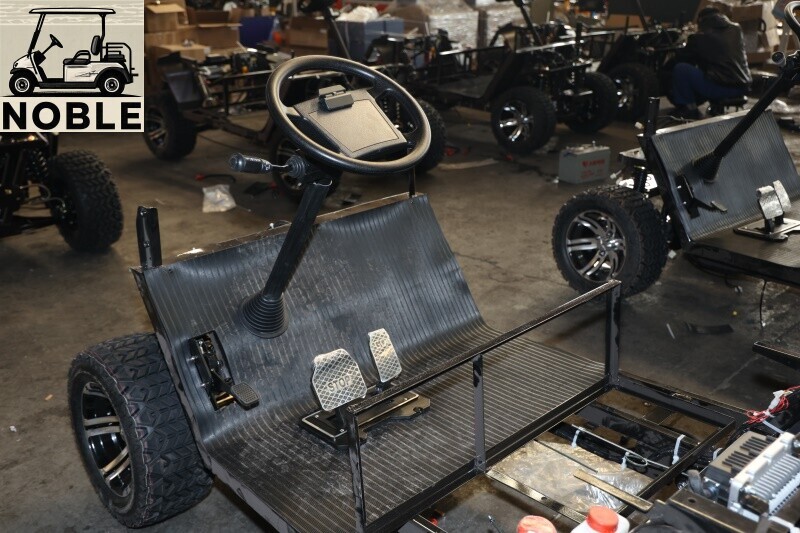 4-SEATER GOLF CART Noble L660G4