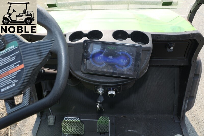 4-SEATER GOLF CART  Noble A660G4