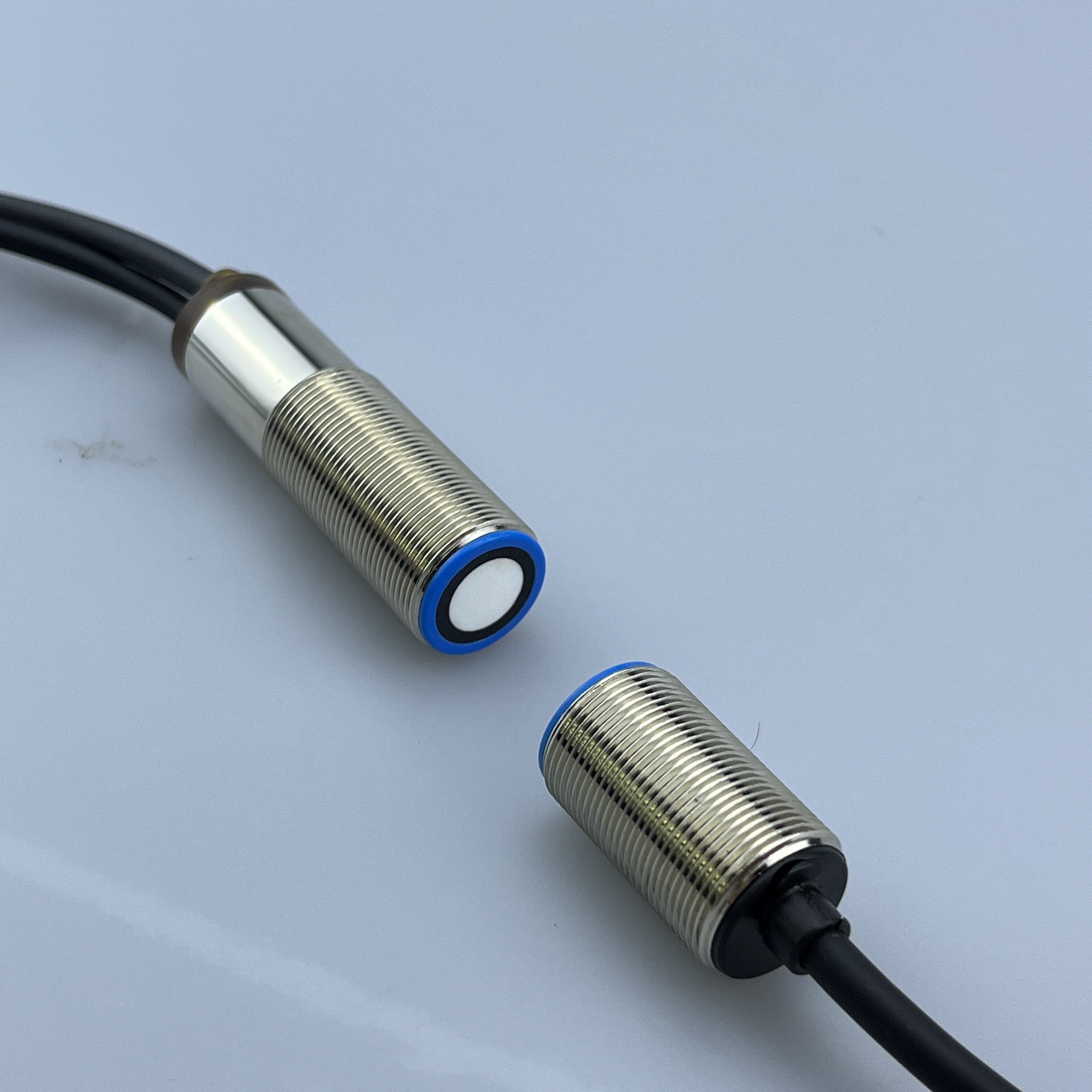  Contrôle par ultrasons de double feuille UD18-T60