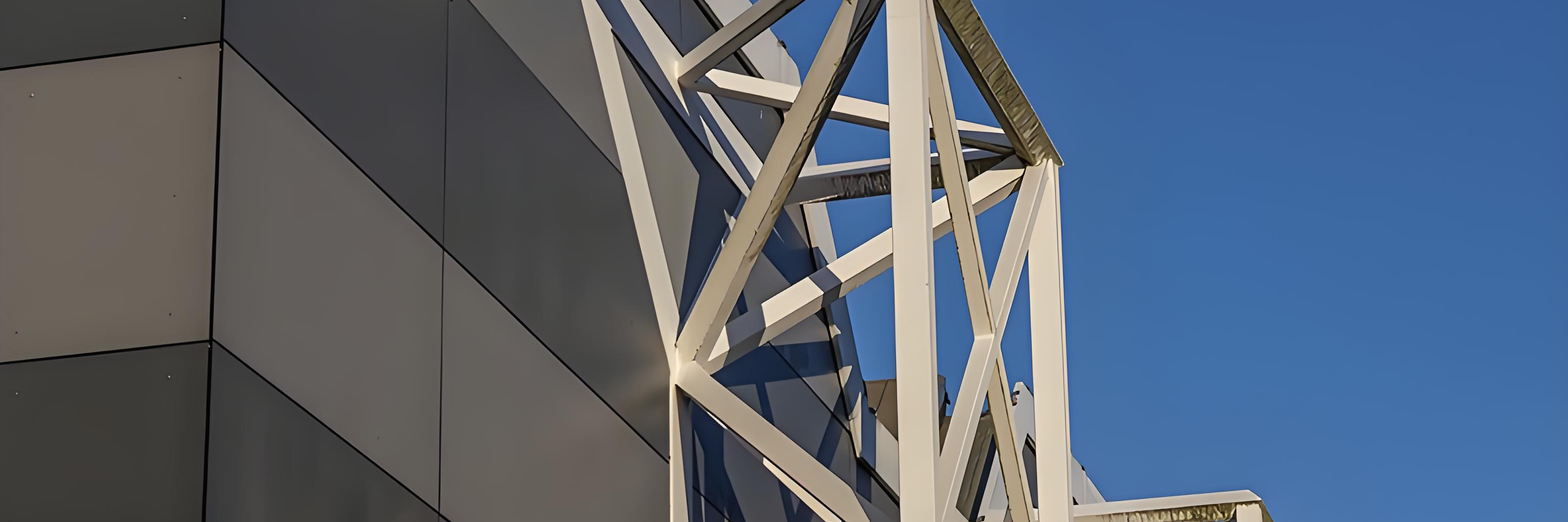 Steel is often used to construct large public buildings such as sports arenas, exhibition halls, bridges, etc. These buildings usually have the characteristics of large span, light weight, and good seismic resistance.