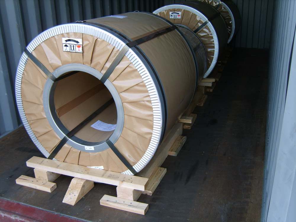 Carbon steel coil package and transport(3).jpg