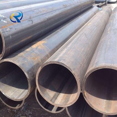 Welded pipe for conveying low pressure fluid
