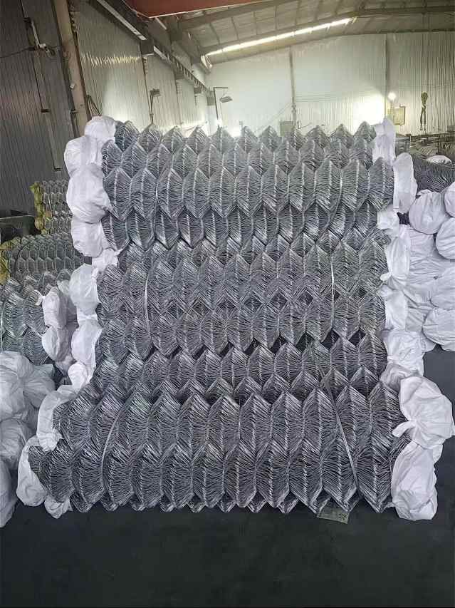 Steel Wire & Wire Mesh: Complete Guide to Types, Sizes & Uses