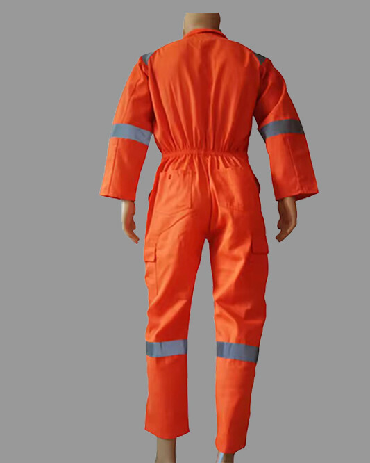 Reflective safety clothing 