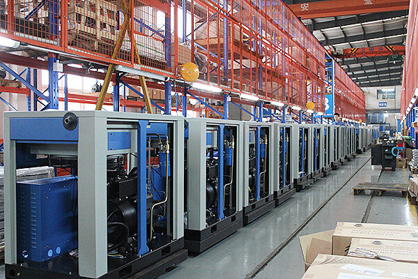 What the difference between Oil-Free and Oil-Injected Screw Compressors?