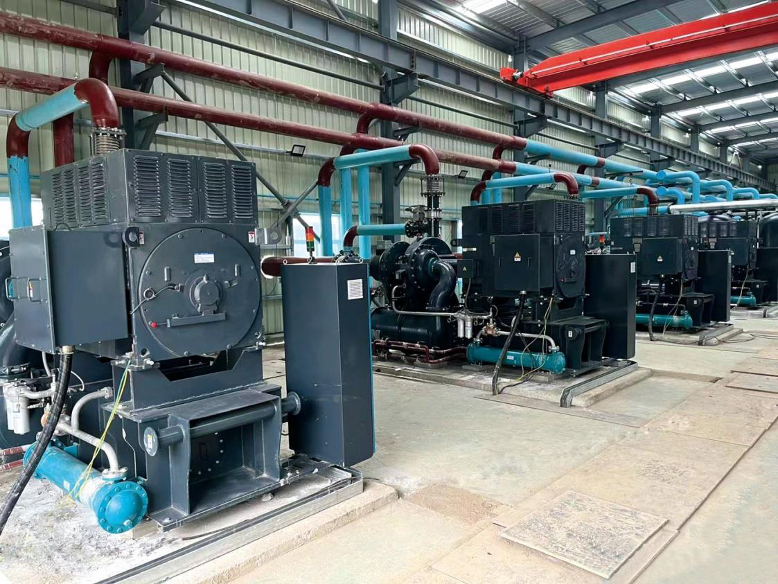 Project: Xinyi Glass Company</br>Flow: 250Nm³/min,</br>Pressure: 0.86Mpa(G)</br>26 units were re-purchased </br>several times