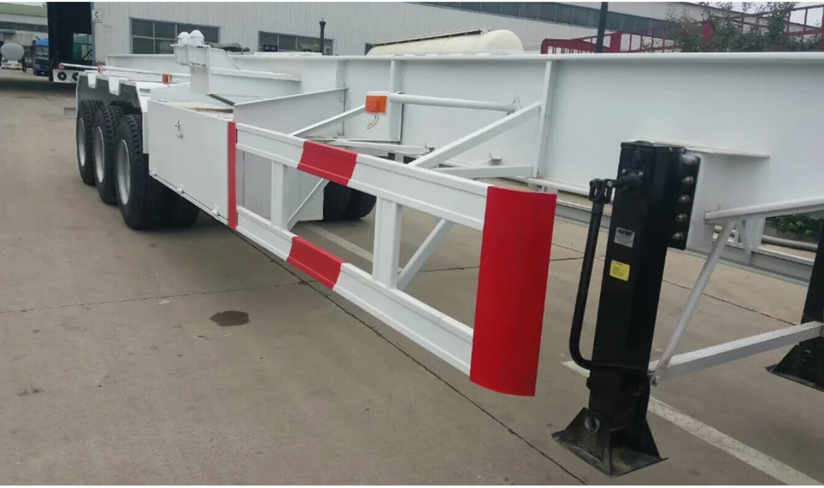 3 axles skeleton trailer  (2).jpg