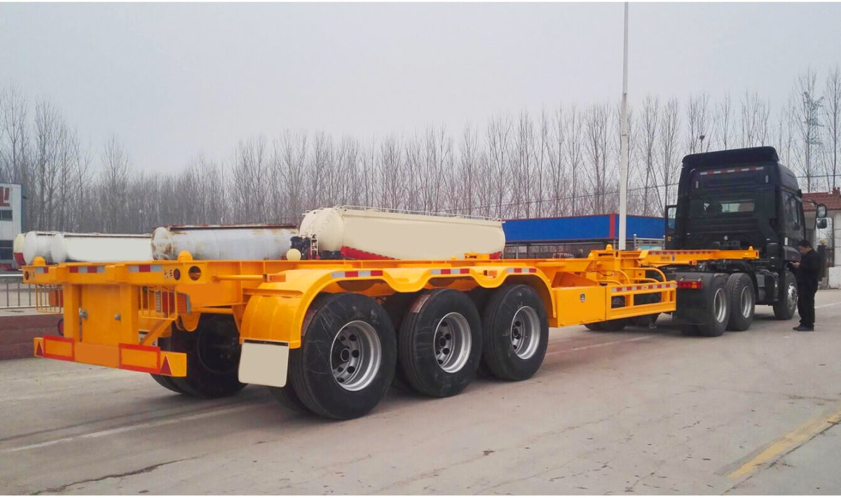 40ft container skeletal semi trailer (2).jpg 40ft container skeletal semi trailer (2).jpg