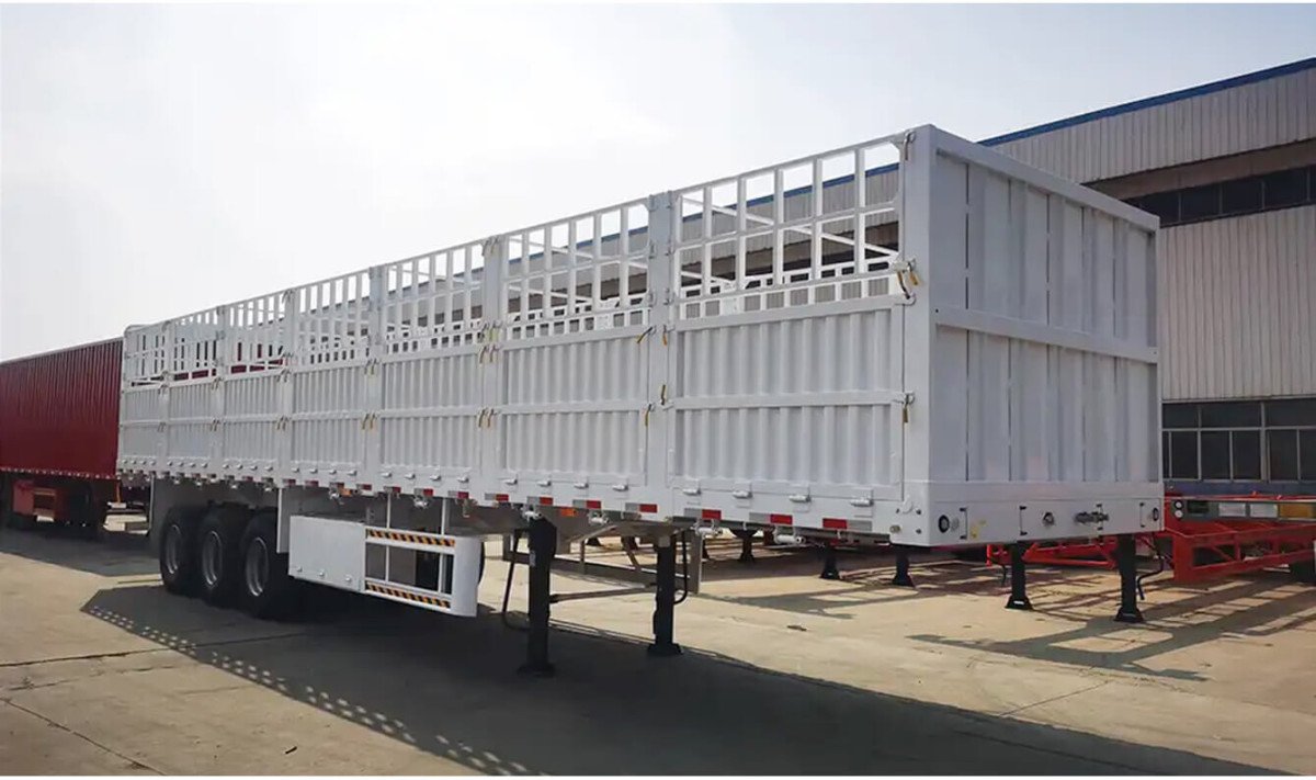 3 axle fence cargon trailer (2).jpg 3 axle fence cargon trailer (2).jpg