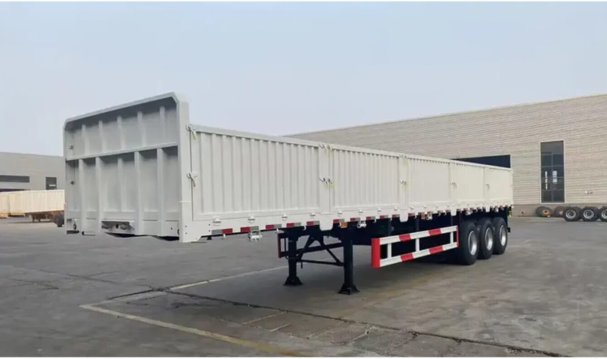 50 ton side wall trailer  (2).jpg