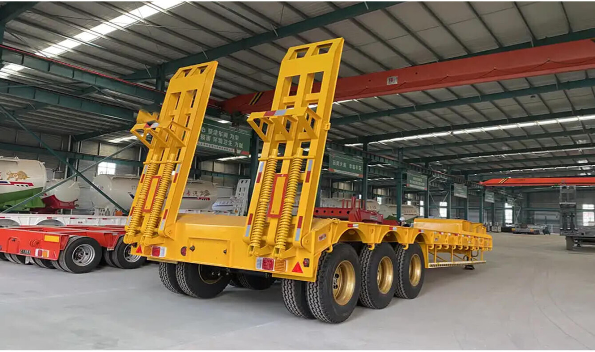 50 ton low bed trailer (2).jpg 50 ton low bed trailer (2).jpg