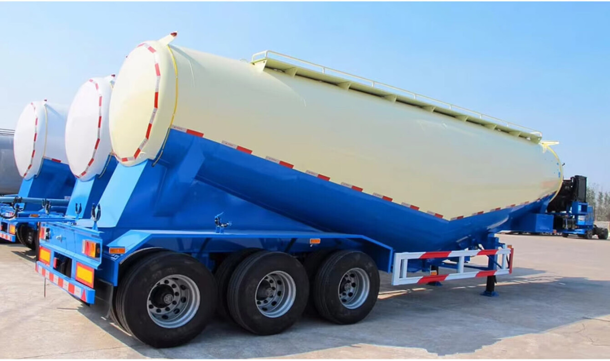 40m3 bulk cement semi trailer (2).jpg 40m3 bulk cement semi trailer (2).jpg