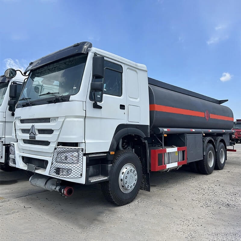 Sinotruk Howo Fuel Tanker Truck