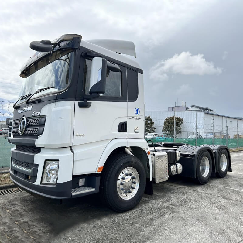 SHACMAN X3000 Tractor