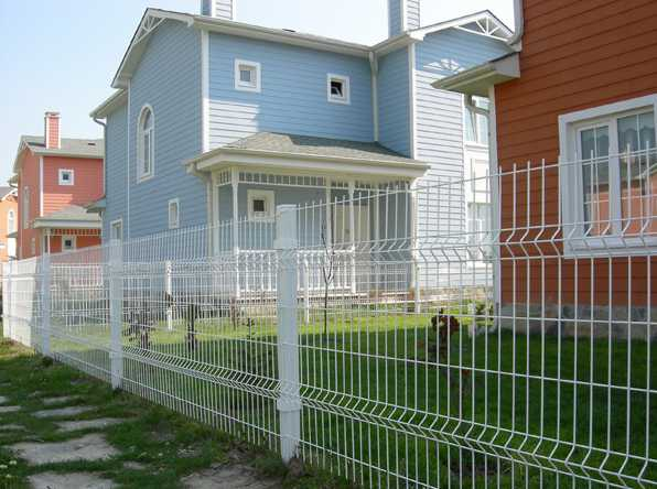 Galvanized Isolation Fence