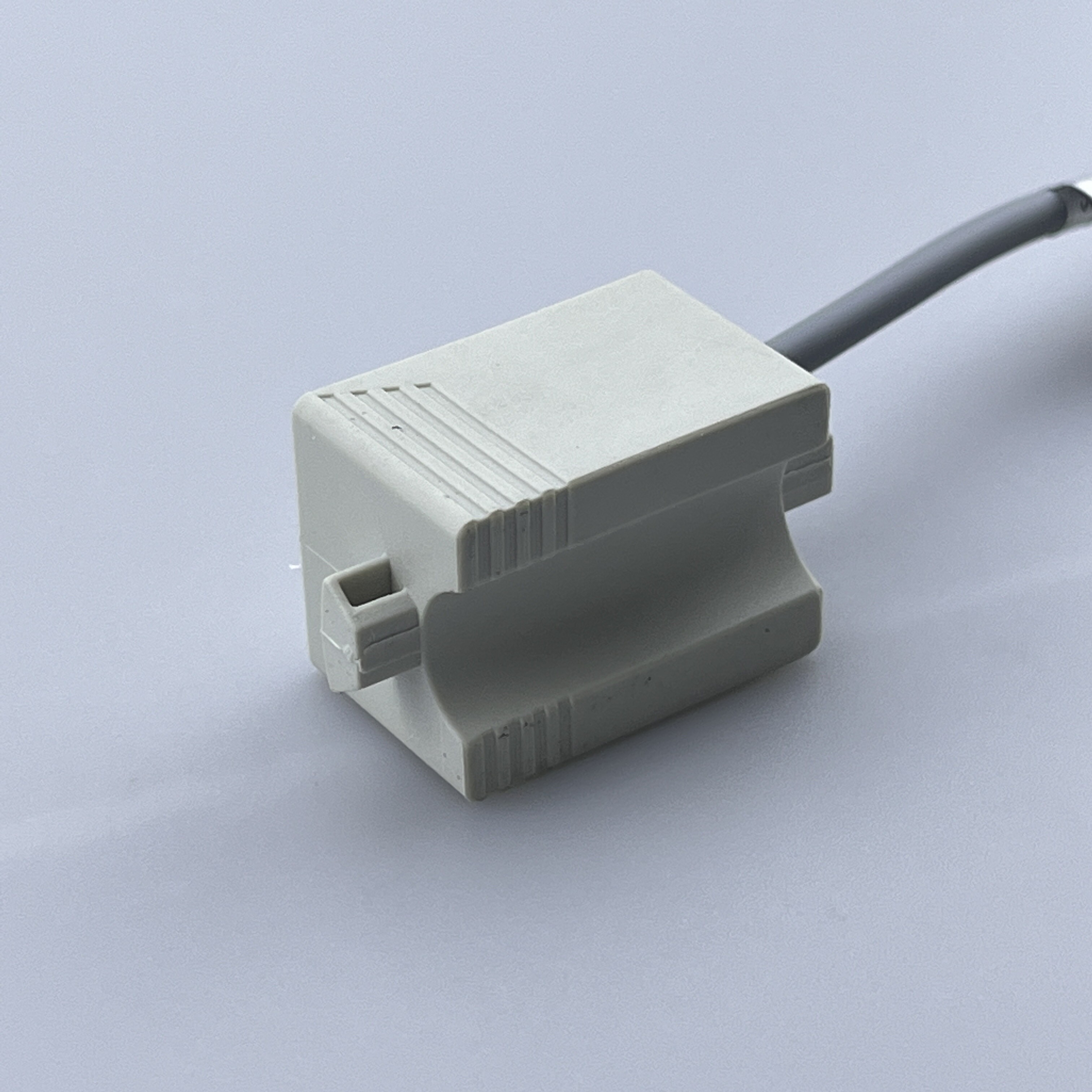  Sensor de nivel de líquido de tubería CY24