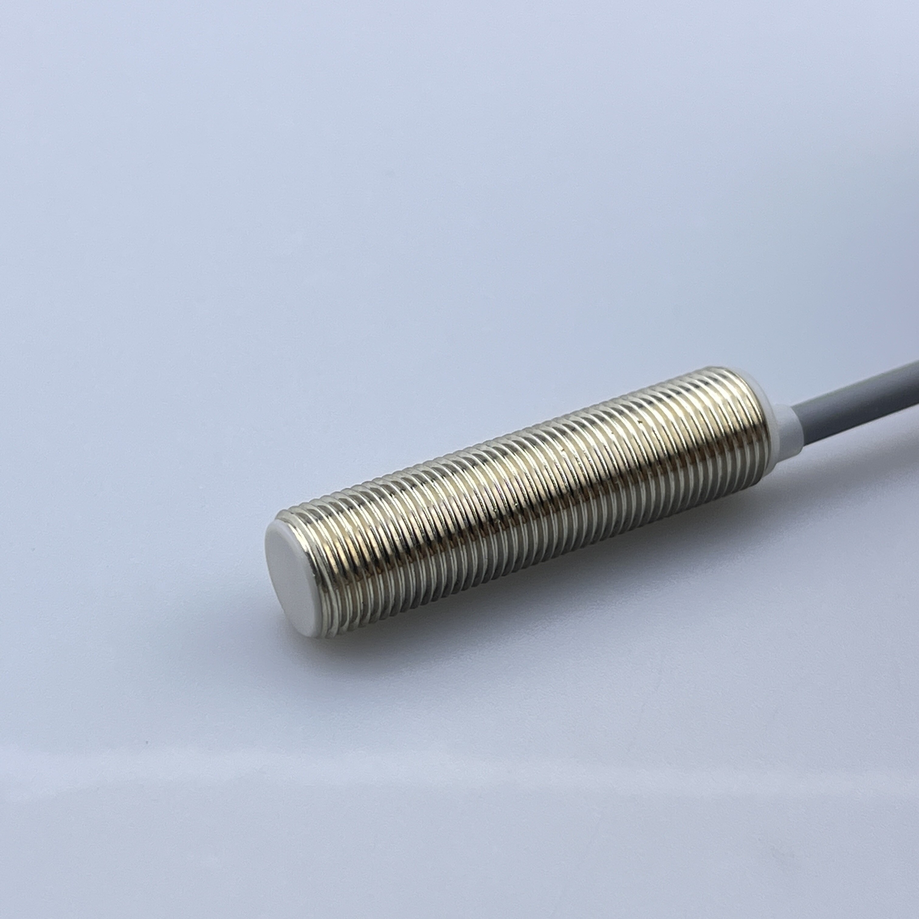 Sensor de proximidad inductivo estándar DM12