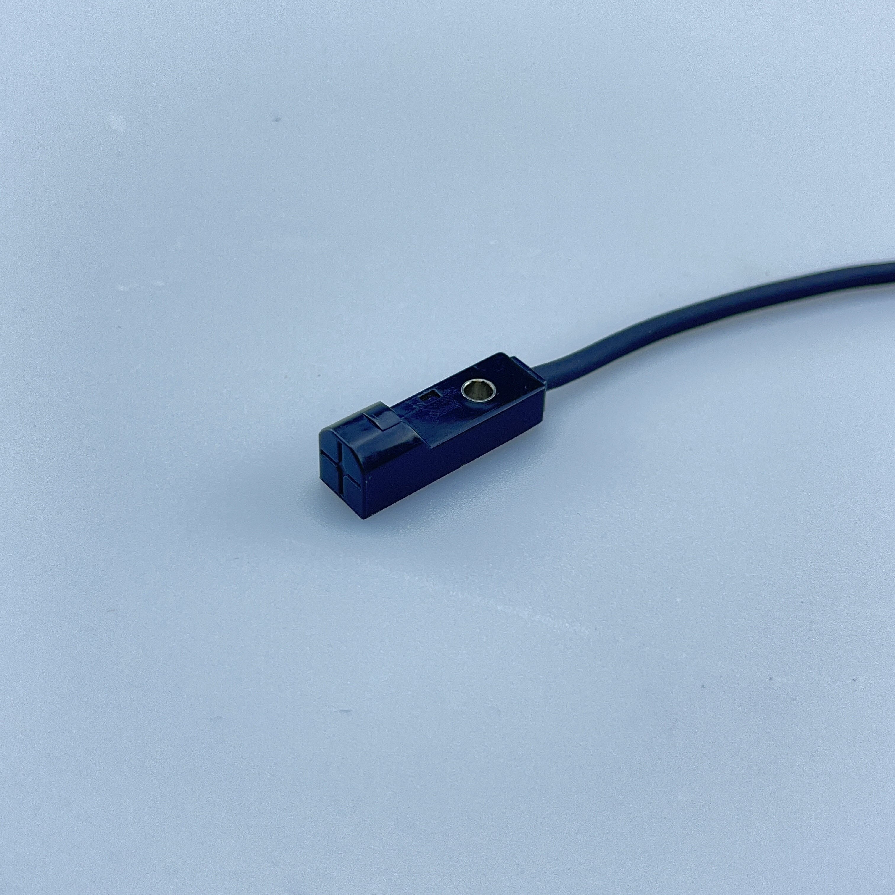 Sensor de proximidad inductivo Q8