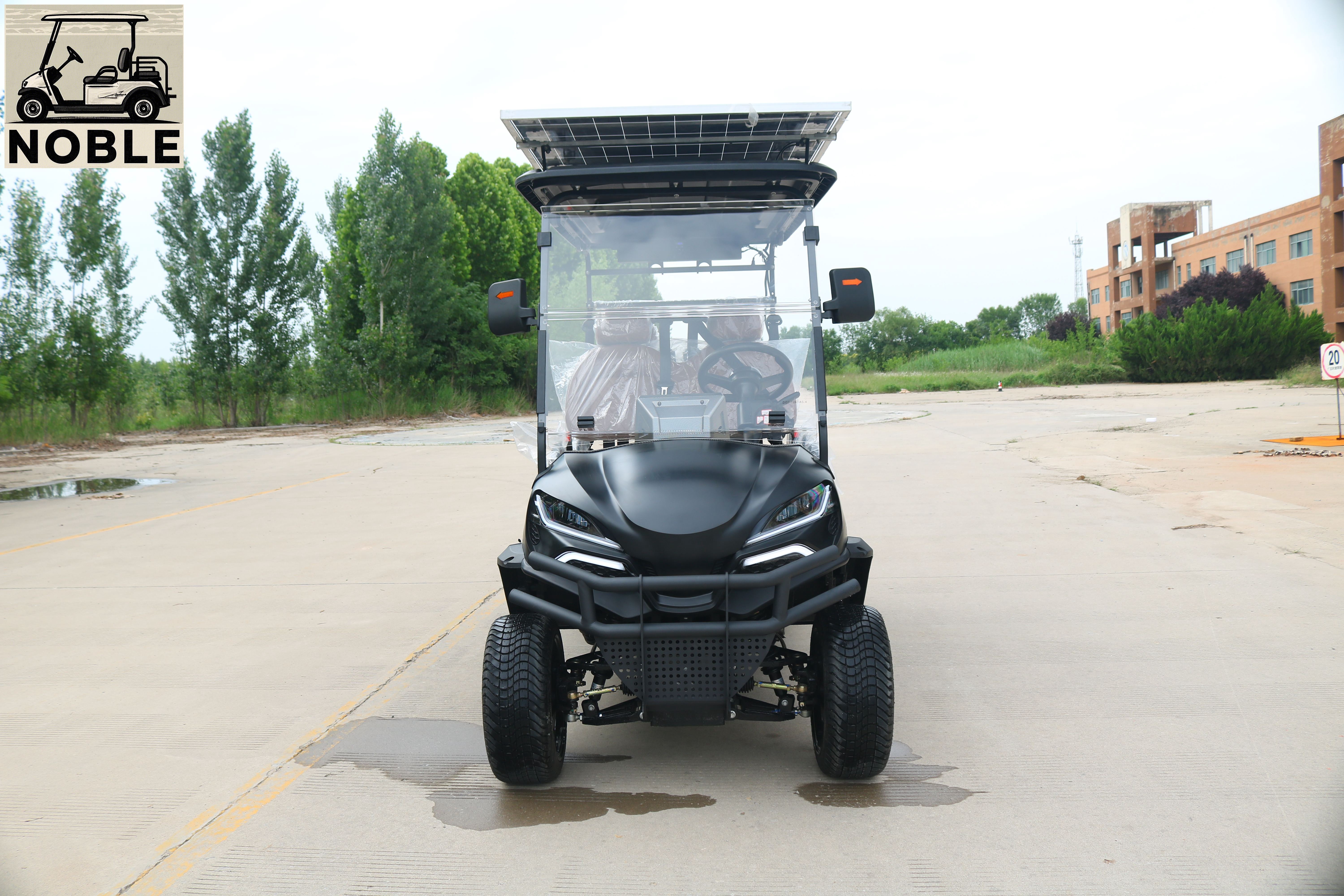 Voiturette de golf 4 places avec panneau solaire NOBLE X660GA4