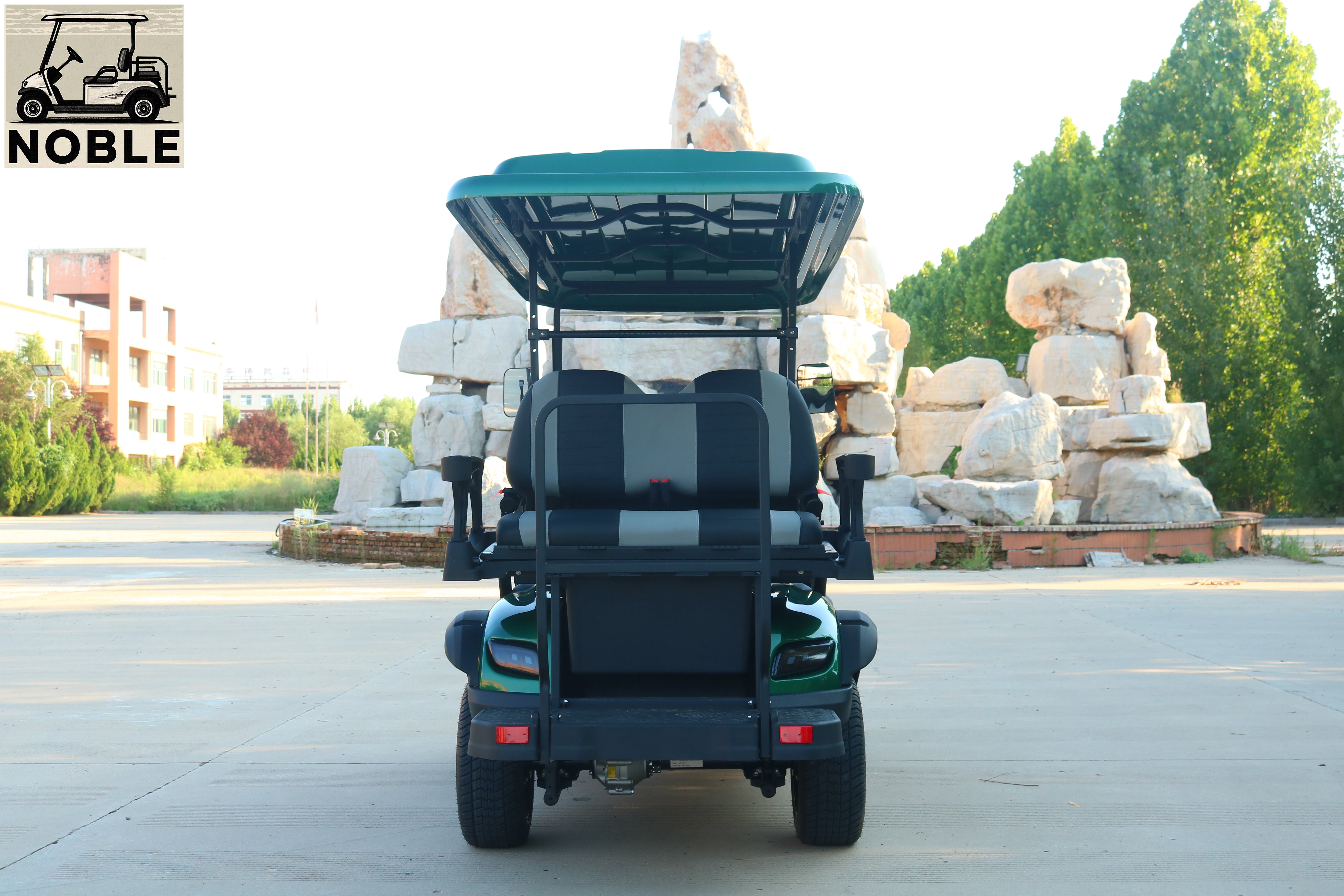 Voiturette de golf électrique NOBLE W660G4 à 4 places