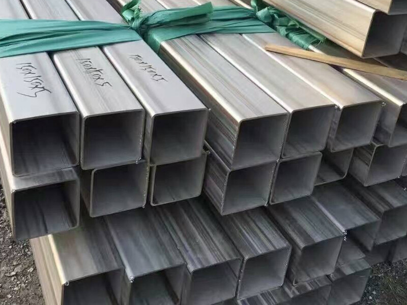 Квадратно-прямоугольная труба из нержавеющей стали