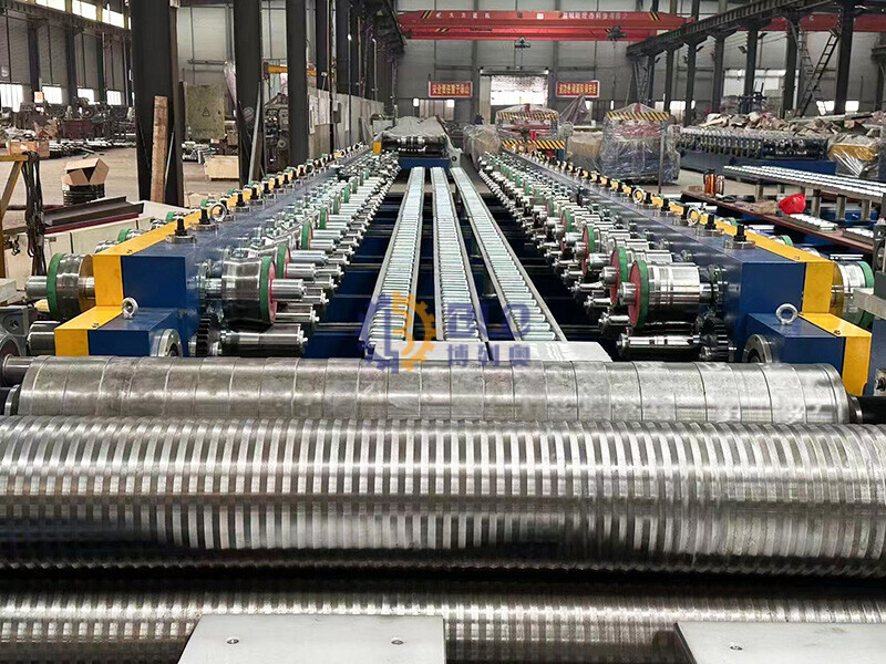 What Are The Key Features of PIR Continuous Sandwich Panel Production Line?