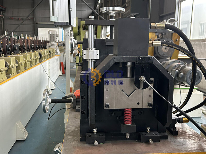 L Type Roll Forming Machine