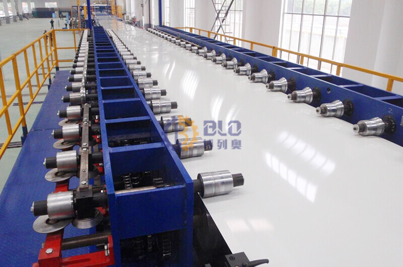 Upper-roll-forming-machine