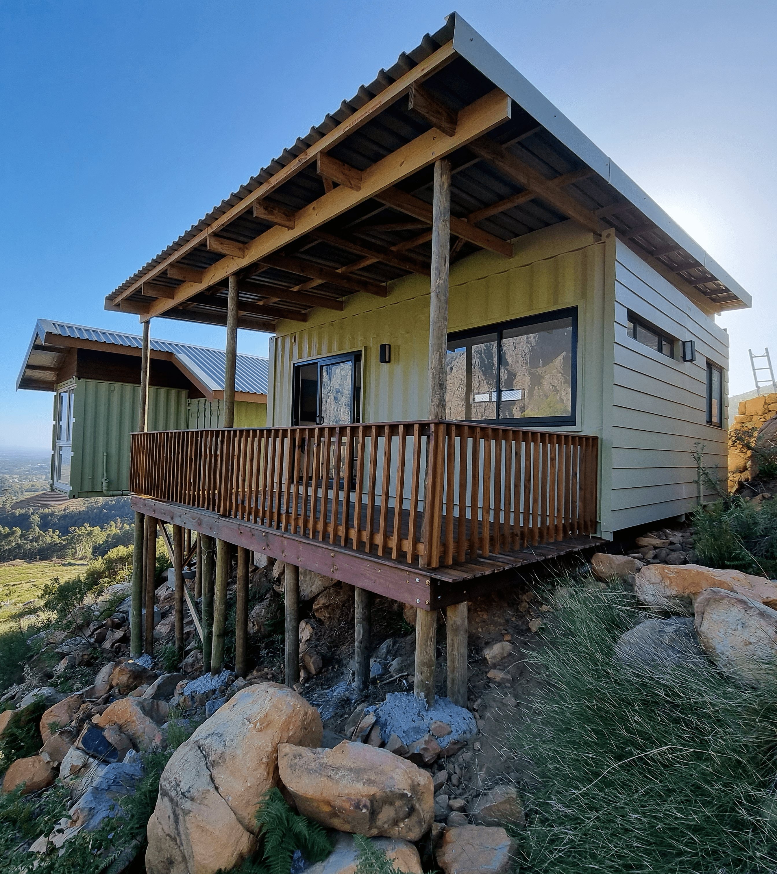 container-home-min 拷贝.png