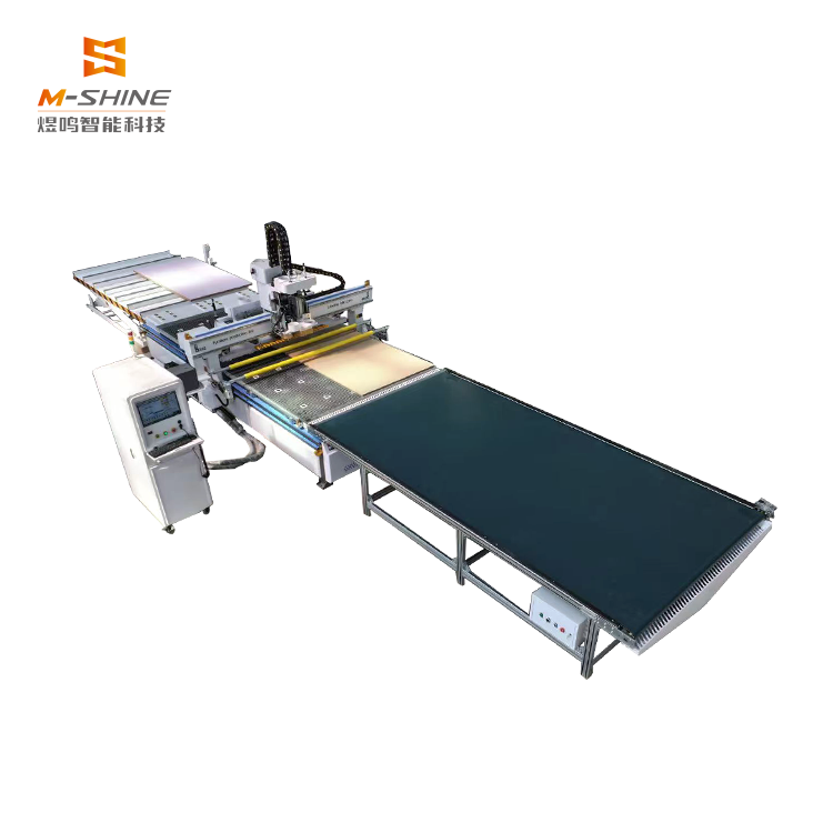 2140 líneas de producción de muebles, equipadas con funciones de taladrado, etiquetado automático y carga y descarga con un solo clic