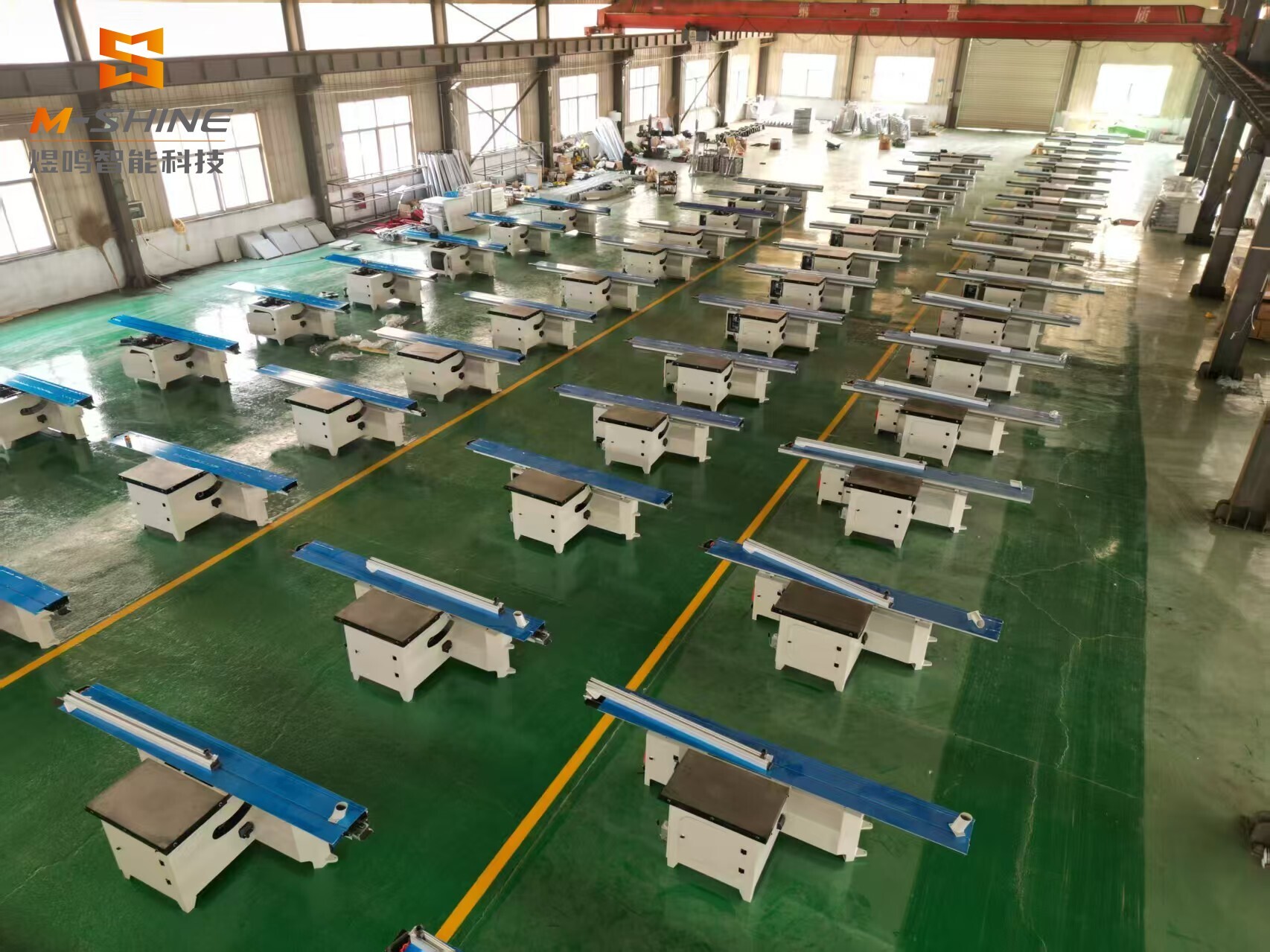 JINAN M-SHINE profesional CNC router empuje sierra de mesa para el envío a gran escala, estándar para el procesamiento de madera