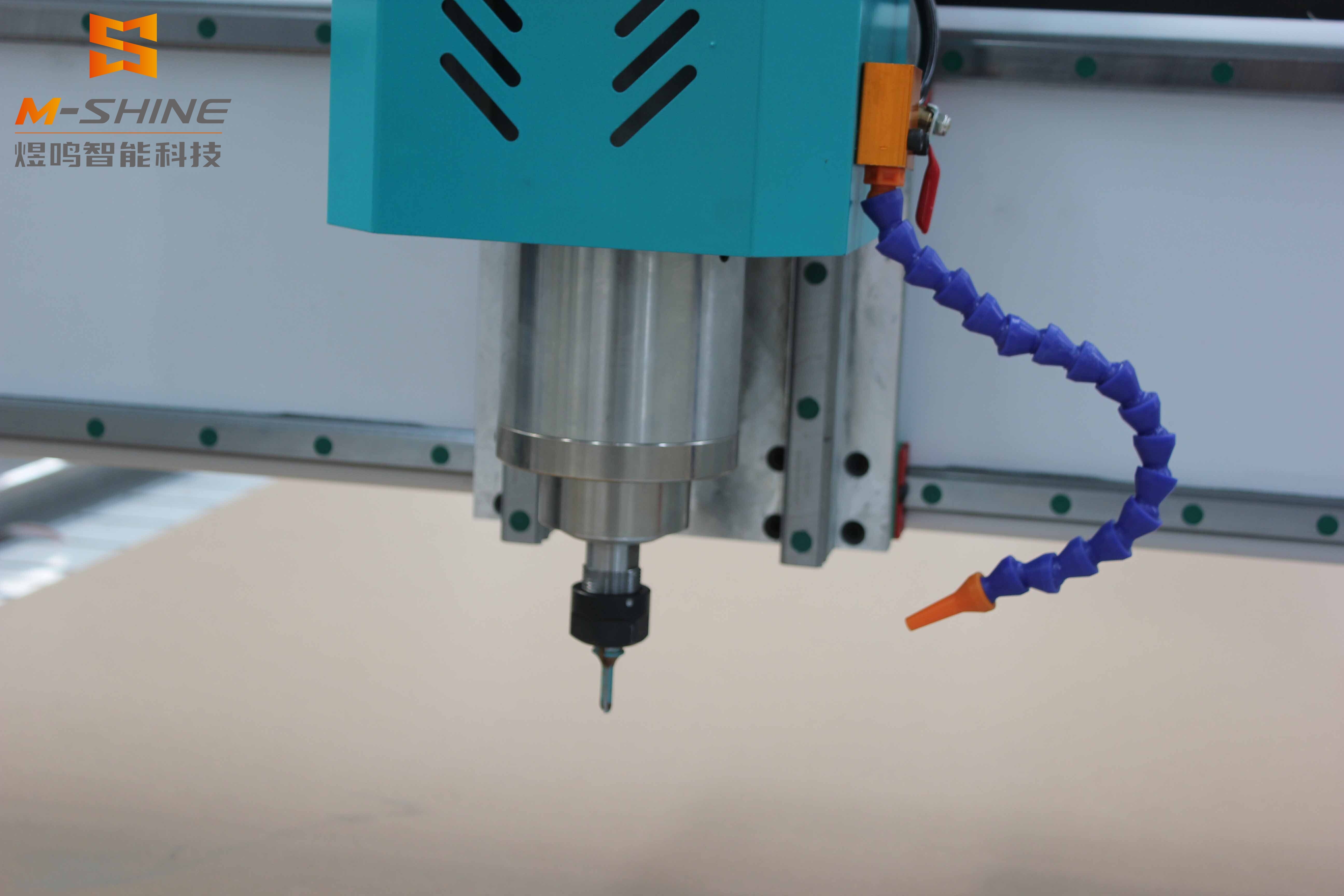 Como instalar rápida e corretamente a ferramenta de fresagem CNC de encaixe ATC para trabalhar madeira?